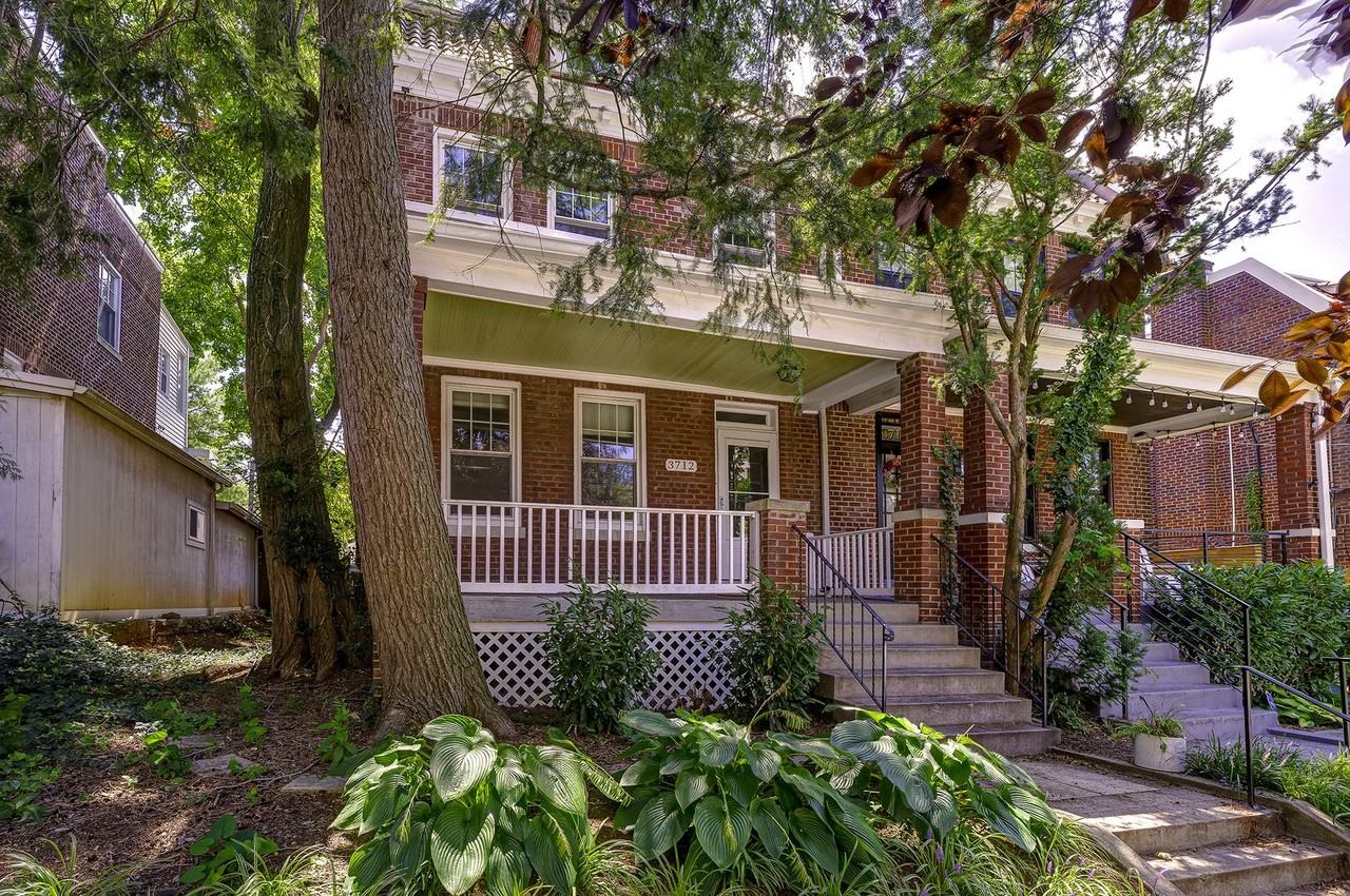 3712 Garfield St Nw - Photo 3 of 50