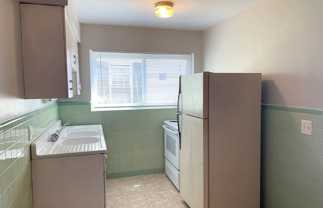 Lowell 510 - Photo 1 of 1
