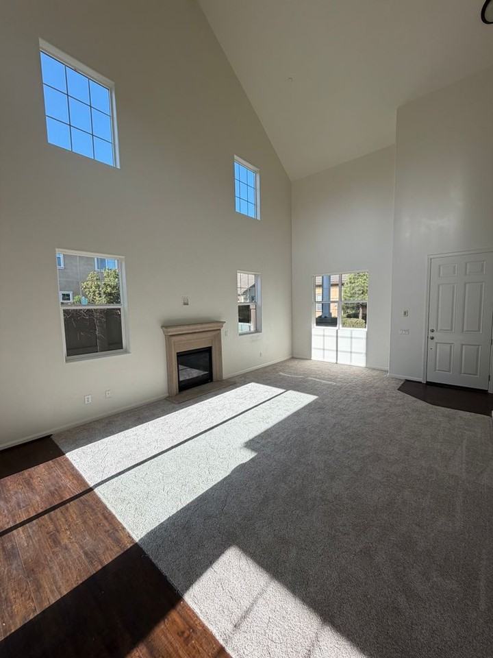 1609 Barolo Pl - Photo 2 of 22