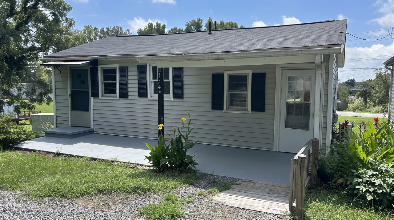 134-B Ideal Dr Se - Photo 2 of 9