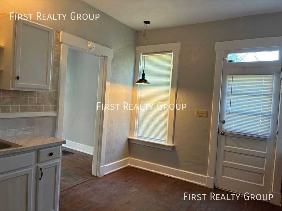 342 Cincinnati Ave - Photo 4 of 14