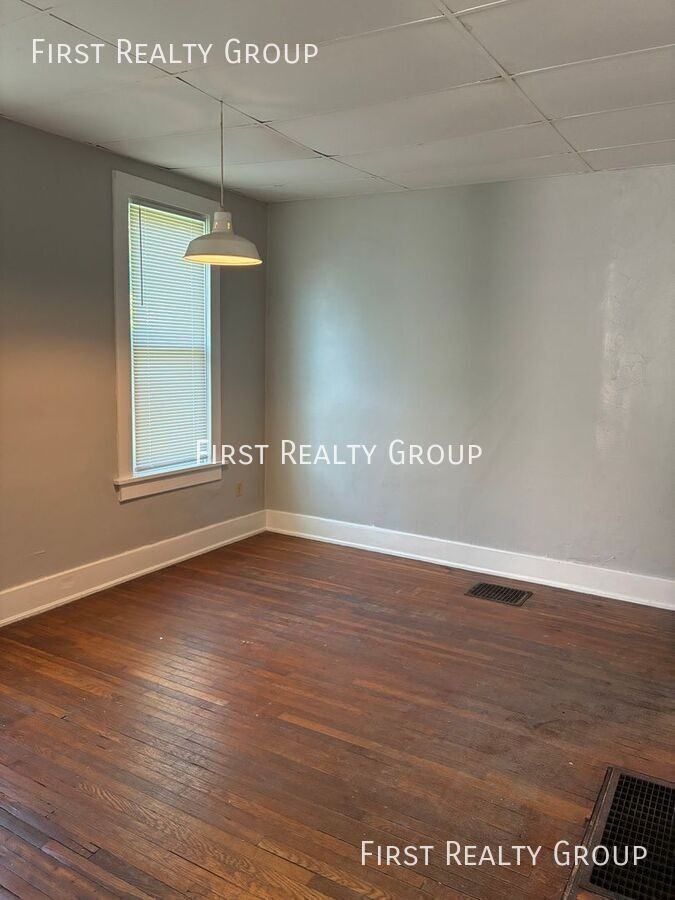 342 Cincinnati Ave - Photo 5 of 14