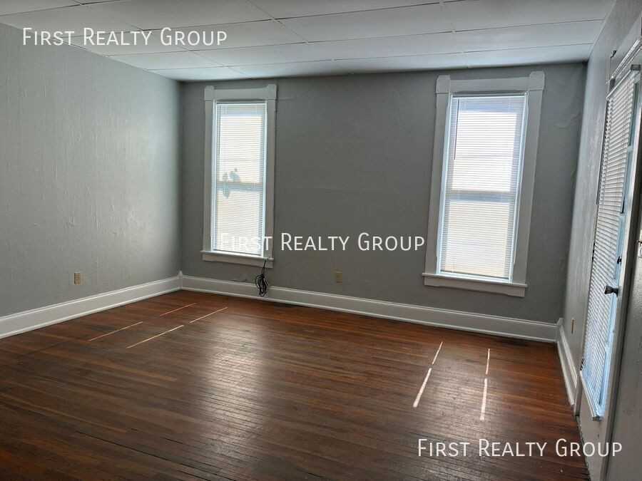 342 Cincinnati Ave - Photo 7 of 14