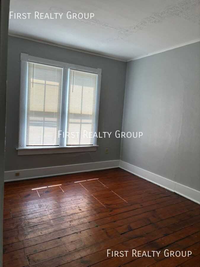 338 Cincinnati Ave - Photo 5 of 7