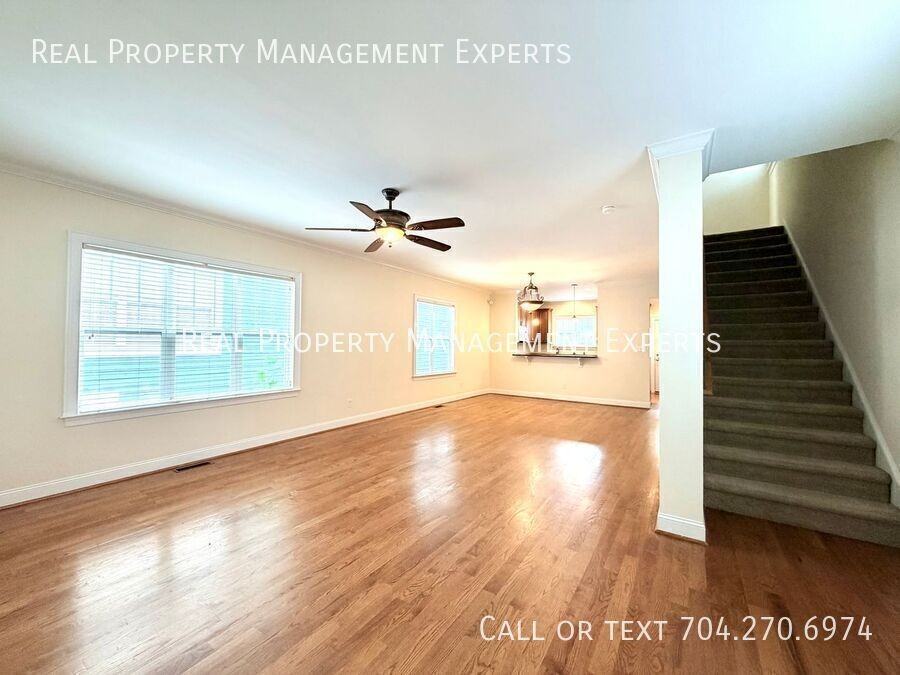 319 Woodvale Pl - Photo 7 of 20