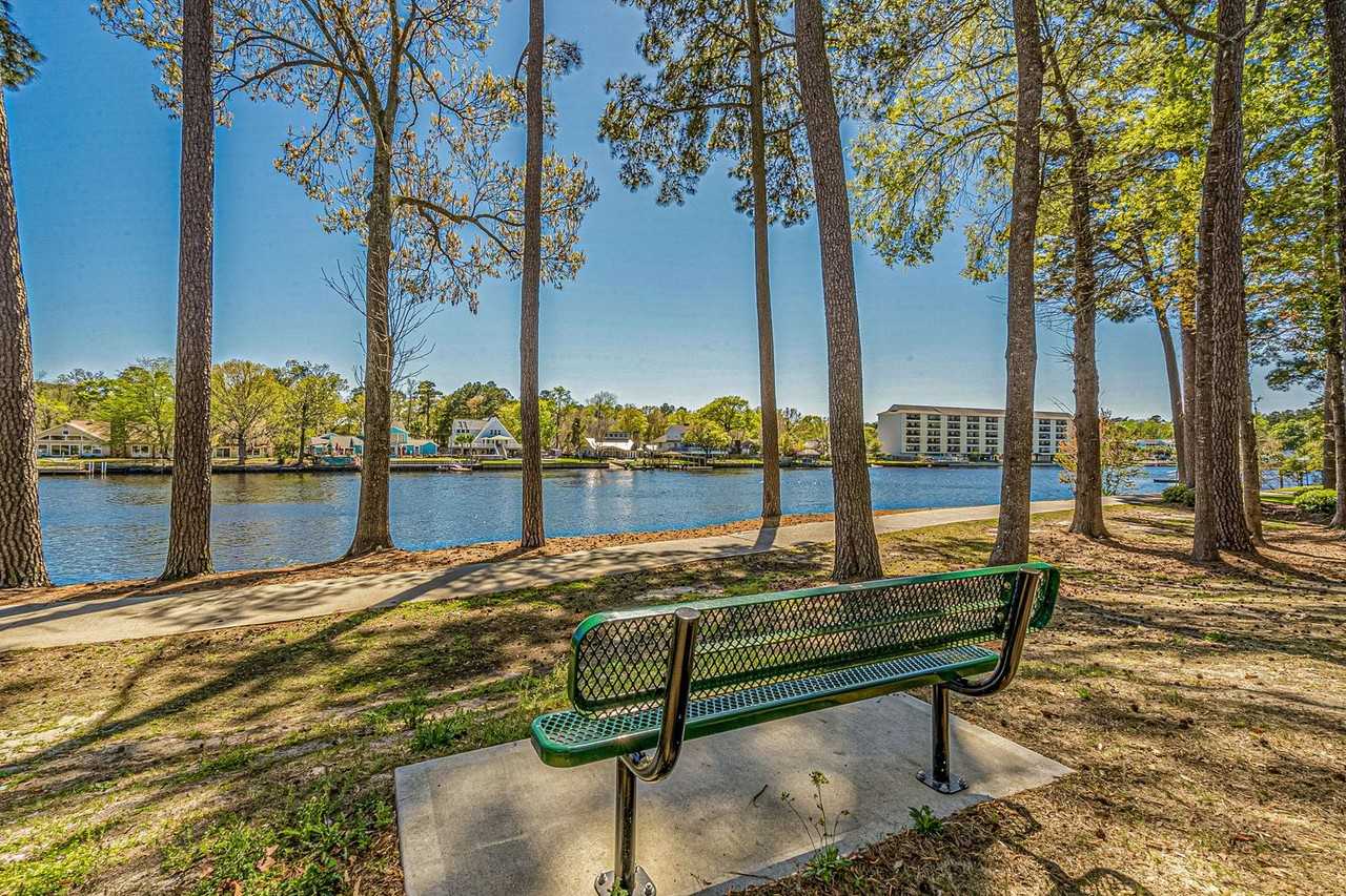 686 Riverwalk Dr - Photo 6 of 50