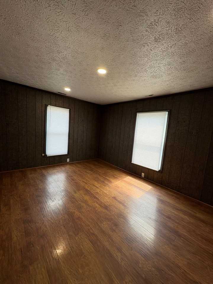 285 Main St #2 - Photo 5 of 21