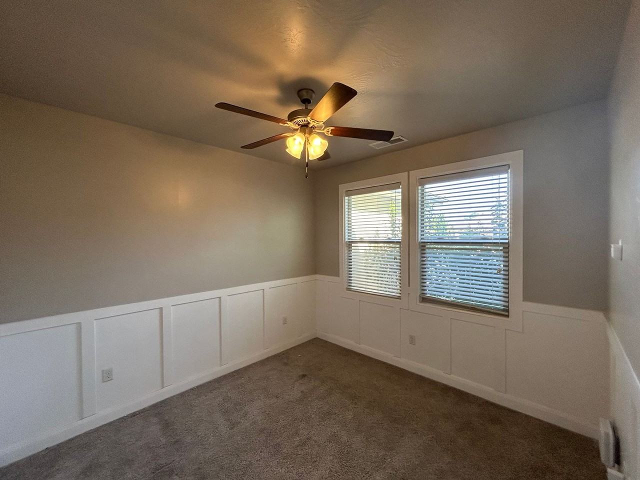 3271 W 2650 S - Photo 5 of 24