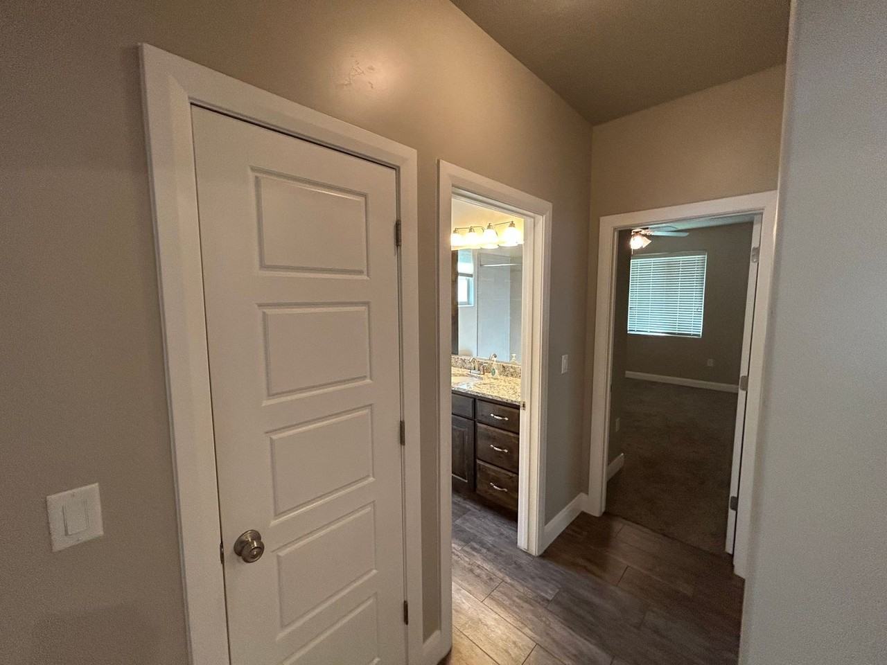 3271 W 2650 S - Photo 7 of 24