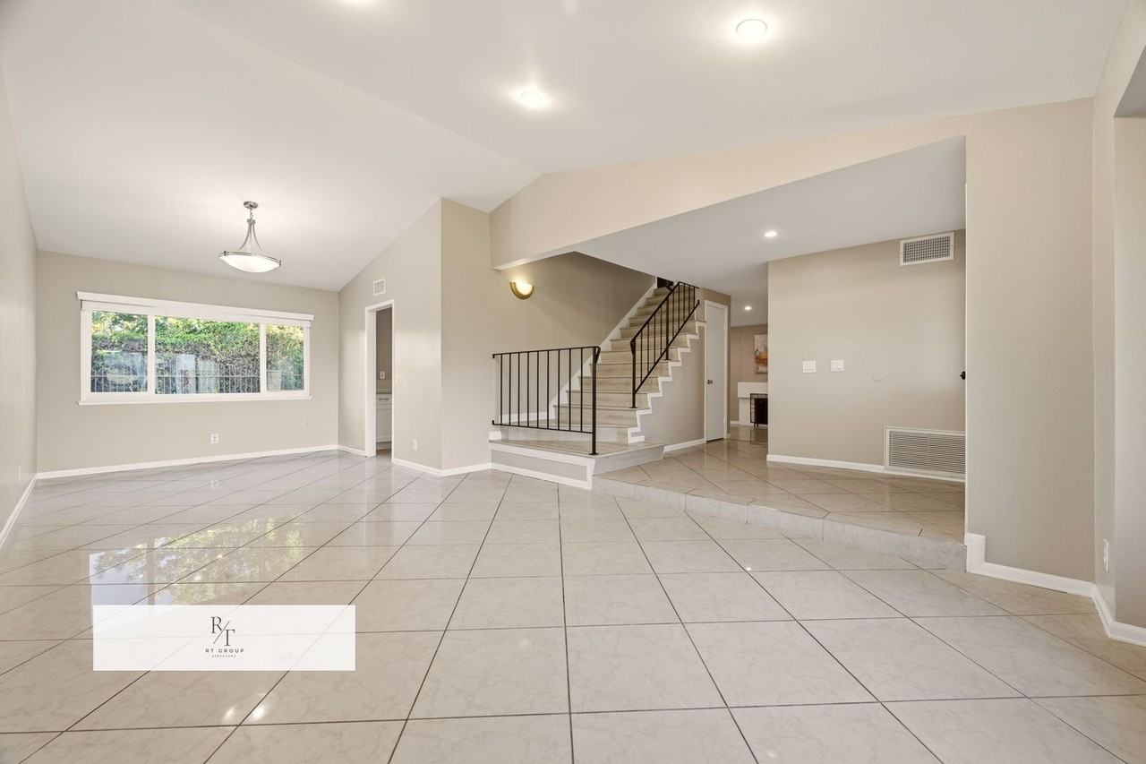 20112 Divino Dr - Photo 4 of 42