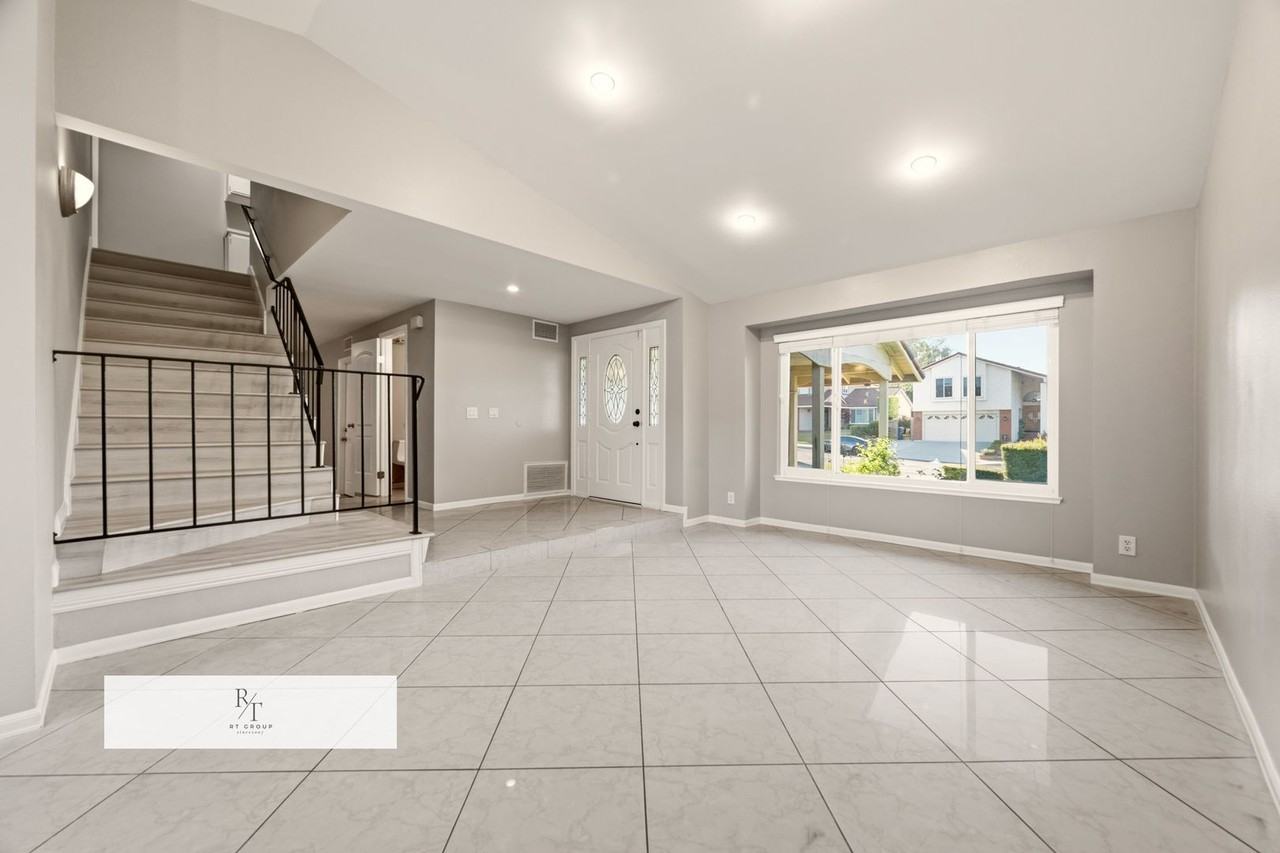 20112 Divino Dr - Photo 5 of 42