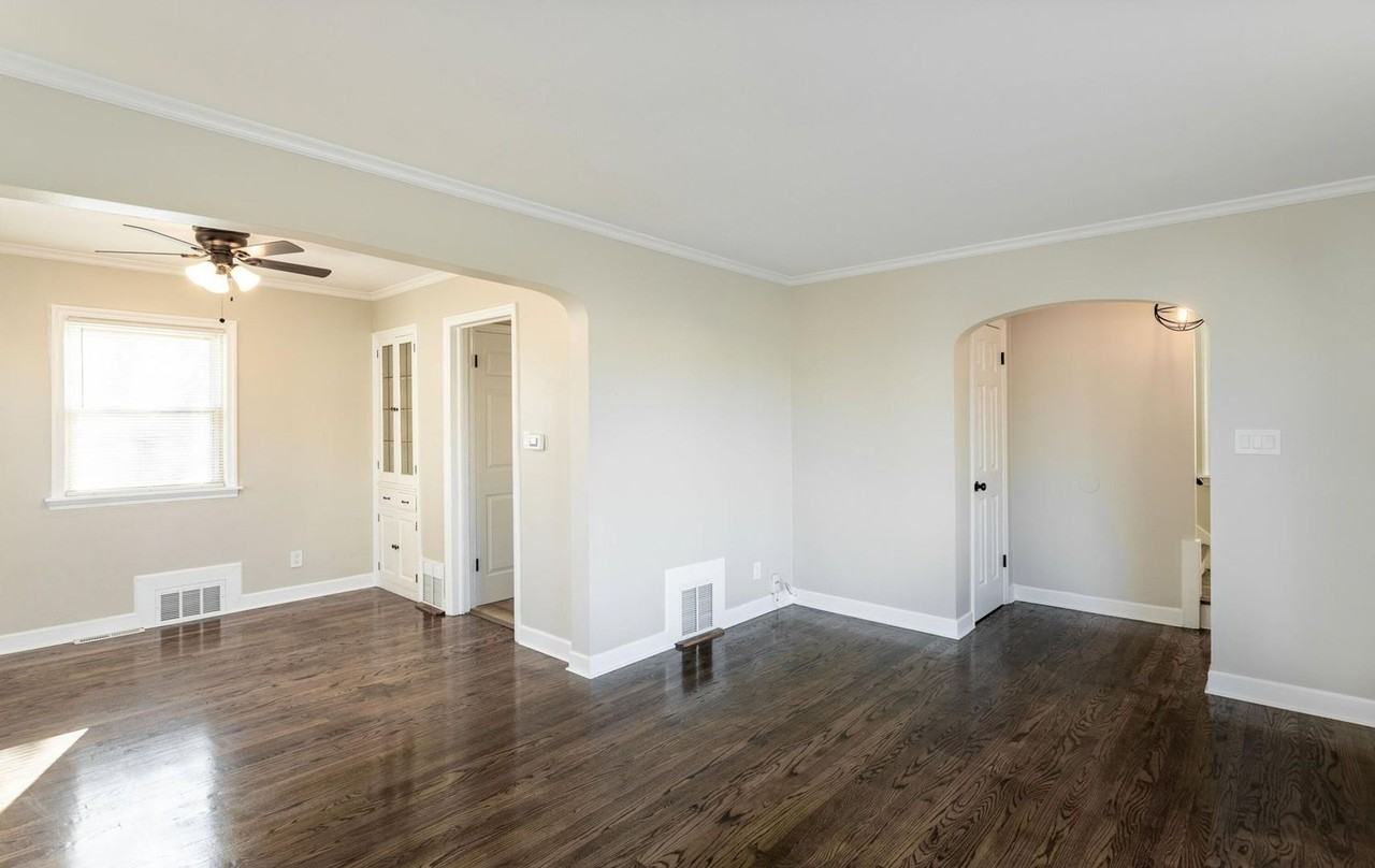 2750 N 61st St - Photo 4 of 40