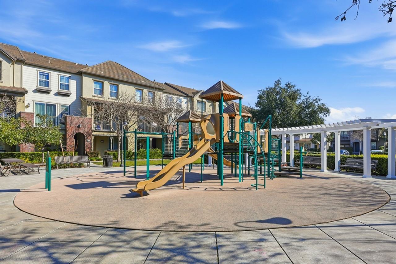 40203 Antigua Rose Ter - Photo 4 of 24