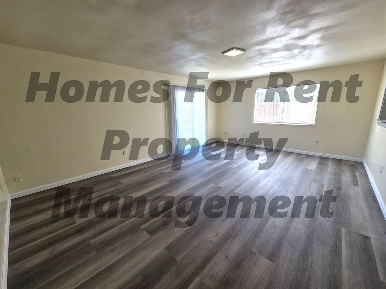 1932 W Prospect Ave - Photo 2 of 10