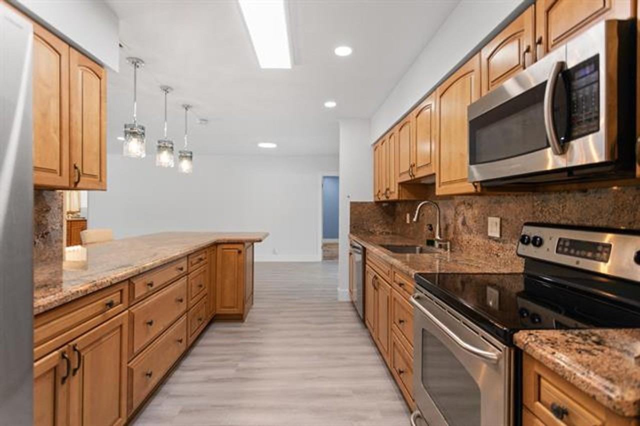 317 Ne 3rd Ave #317