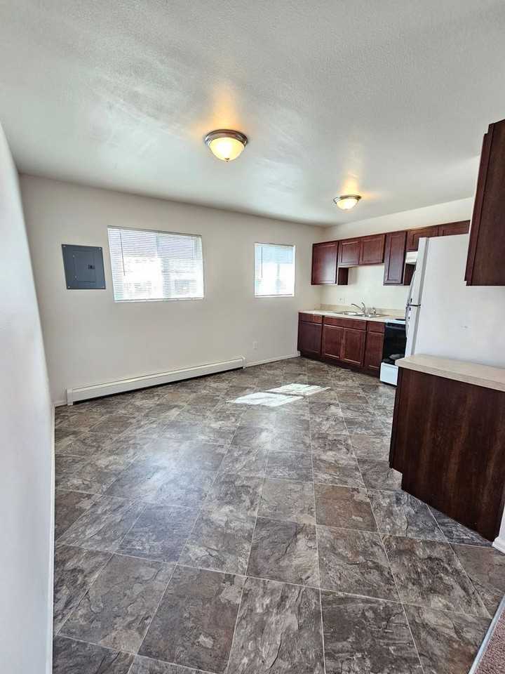 17 University Dr #D - Photo 3 of 7