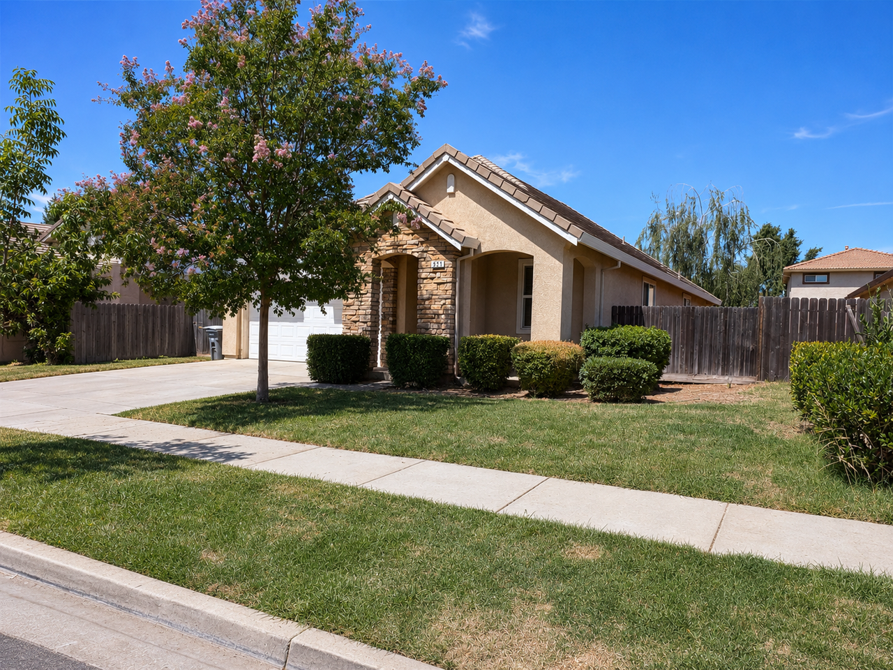 523 Beckman Way - Photo 2 of 16