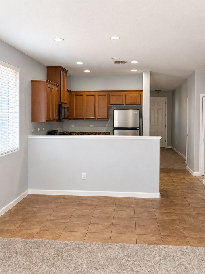 523 Beckman Way - Photo 4 of 16