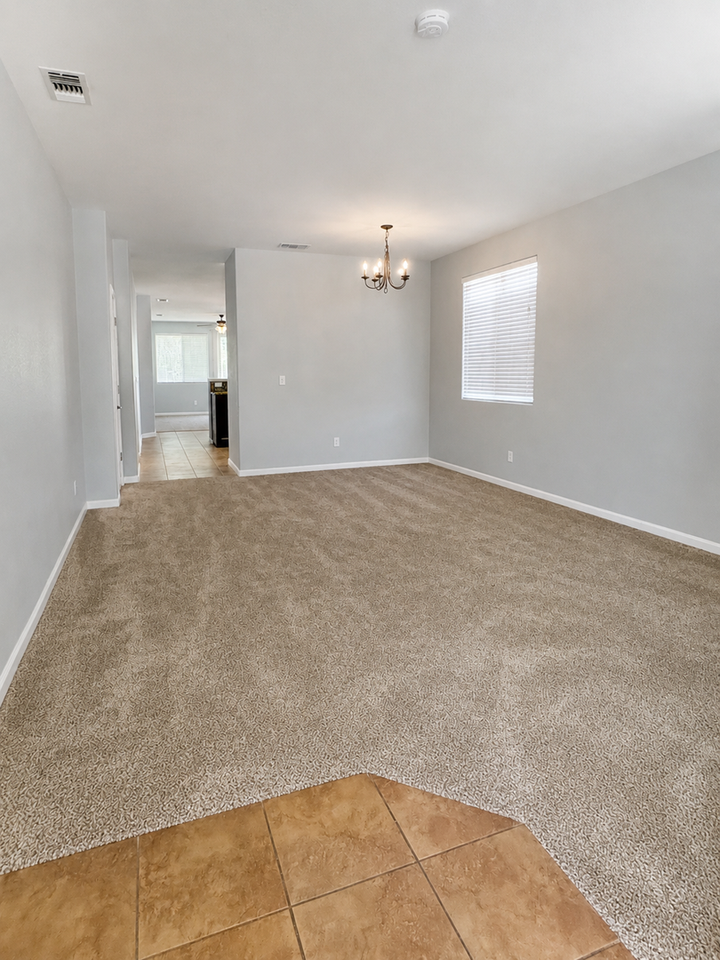 523 Beckman Way - Photo 6 of 16