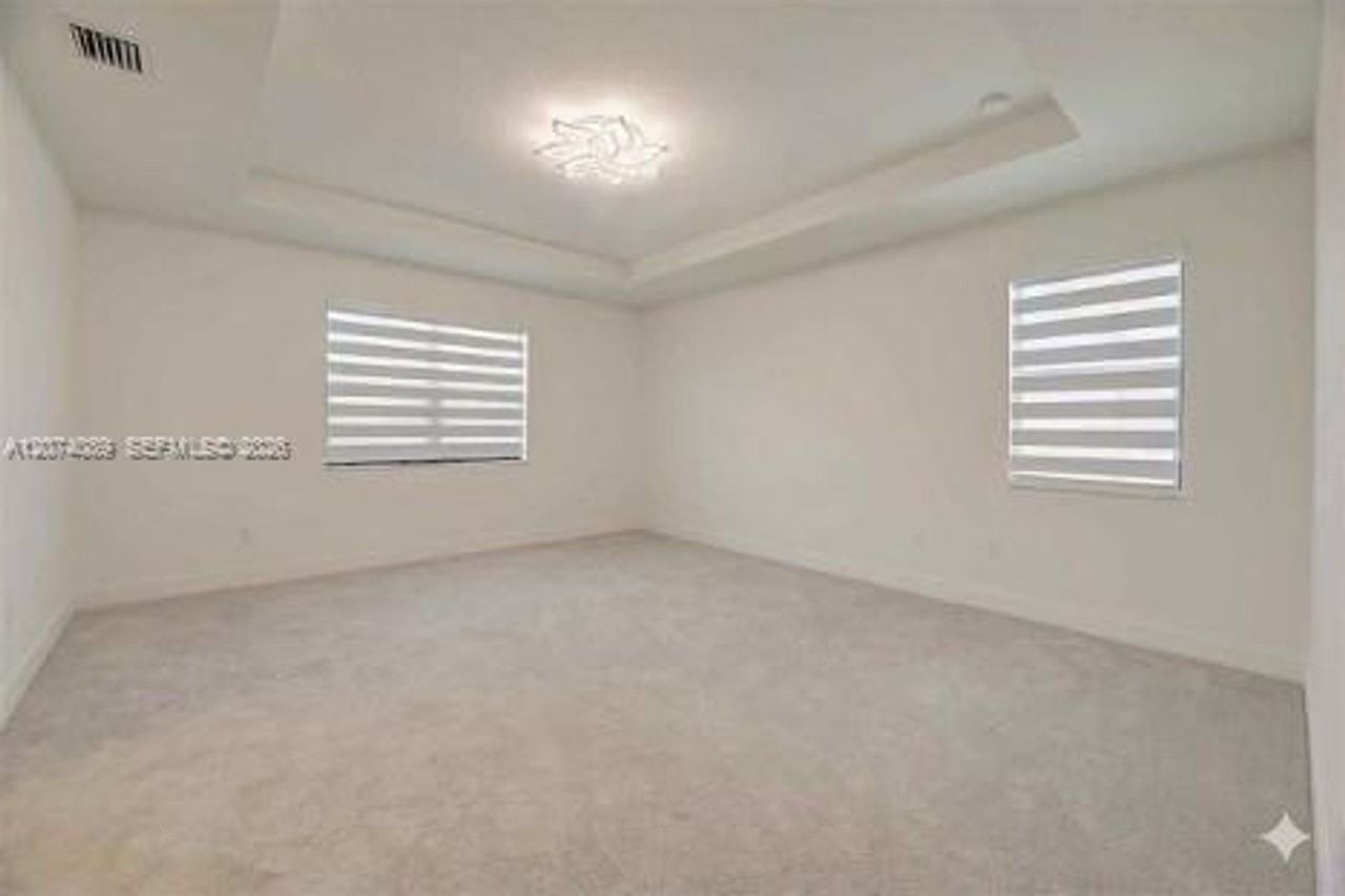 17552 Sw 46th St - Photo 7 of 21