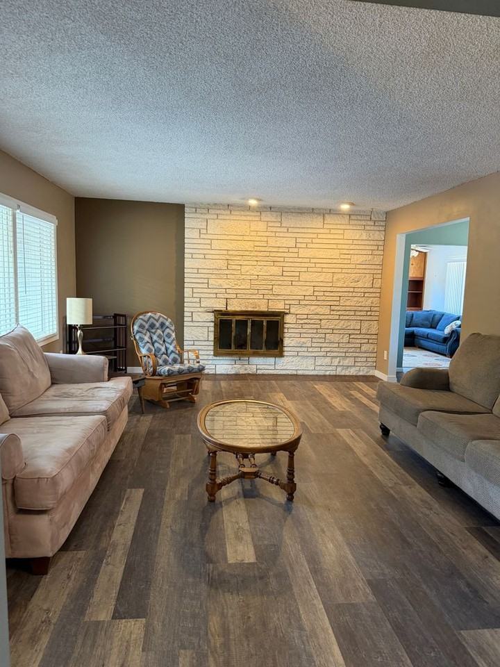 727 S Basalt St - Photo 2 of 19