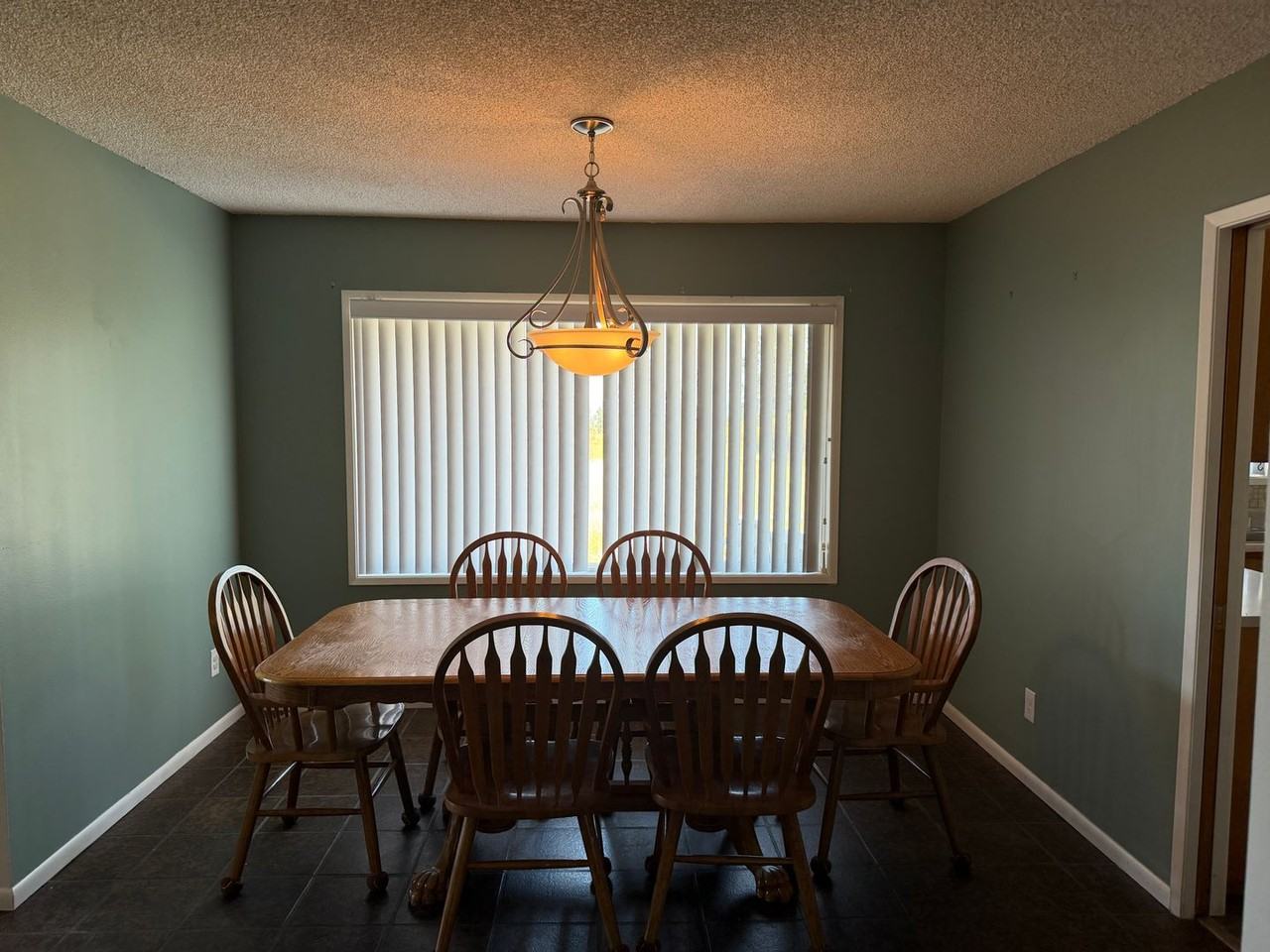 727 S Basalt St - Photo 5 of 19