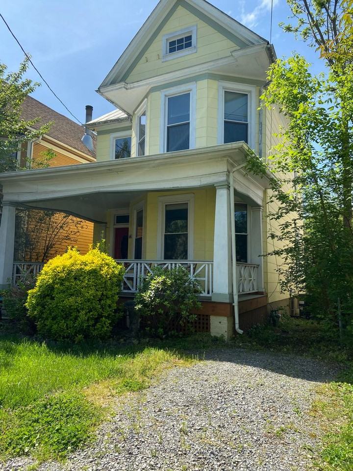 606 Elm Ave Sw - Photo 2 of 34