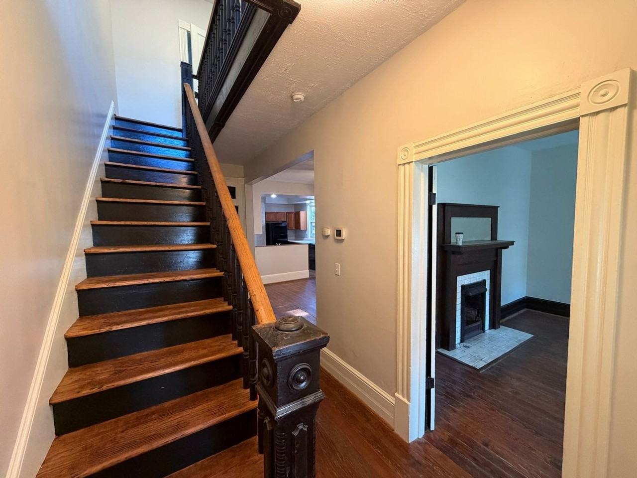606 Elm Ave Sw - Photo 4 of 34