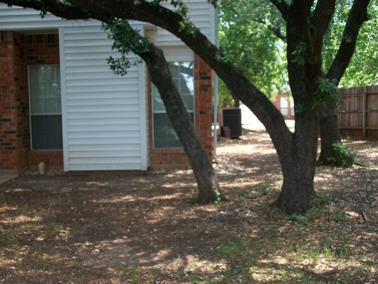 2207 Cheyenne Trl - Photo 2 of 27