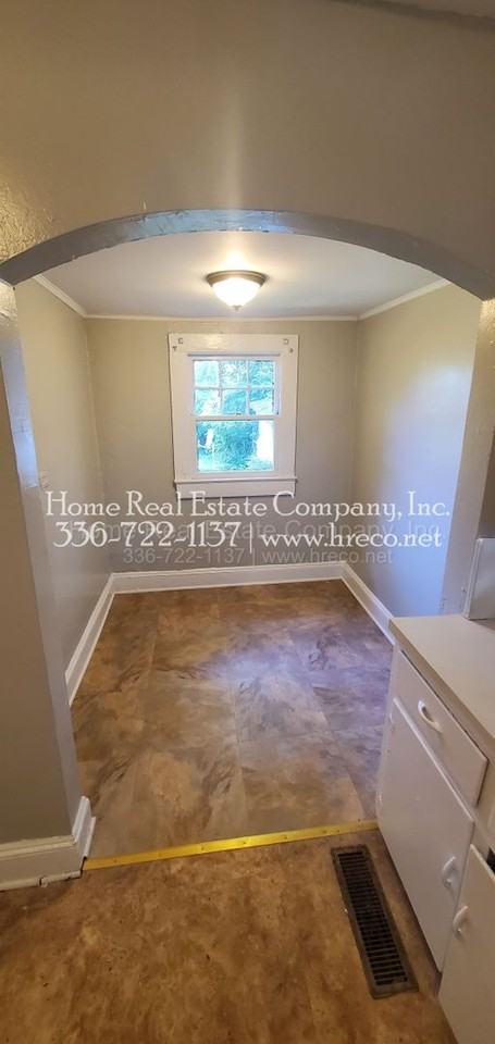2931 Old Greensboro Rd - Photo 7 of 8