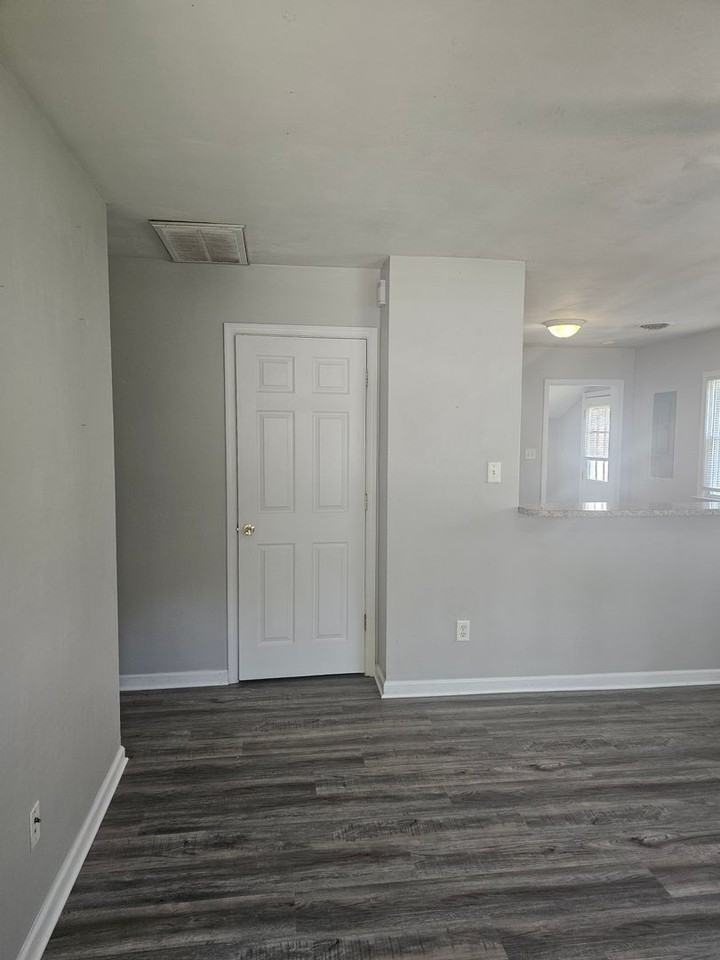 1489 Morgan Dr - Photo 6 of 30
