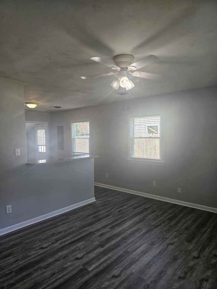 1489 Morgan Dr - Photo 7 of 30