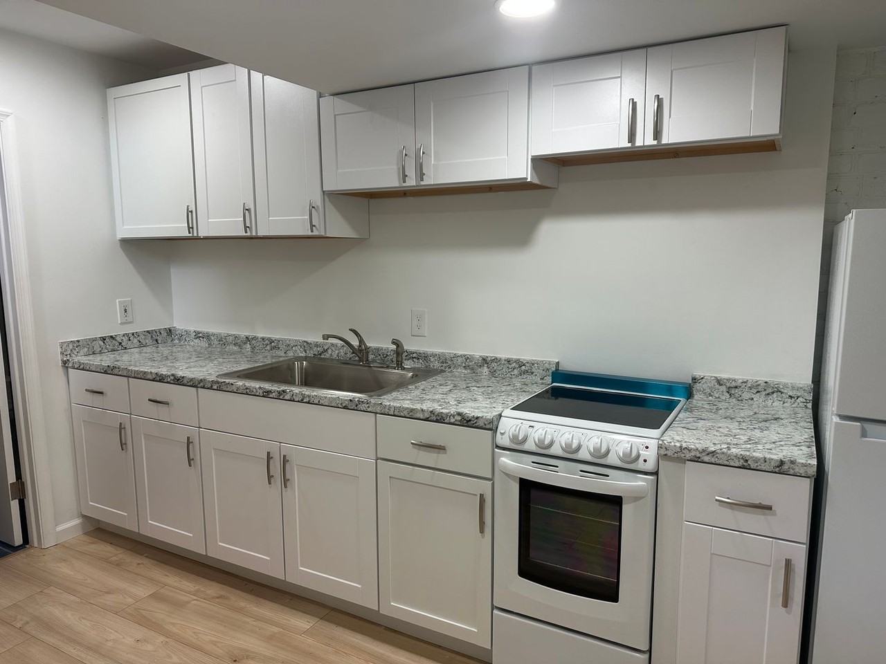 8 Randall Ct - Photo 2 of 7