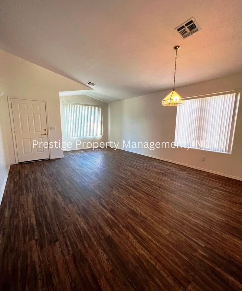 8419 S Mount Elise Rd - Photo 5 of 18