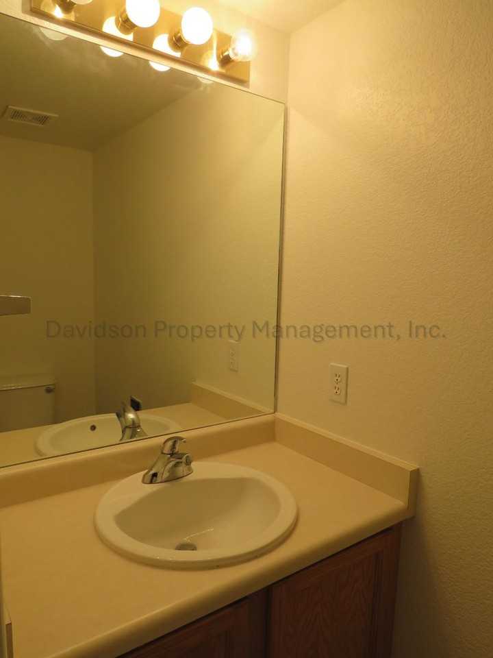 7860 Antelope Valley Pt - Photo 4 of 14