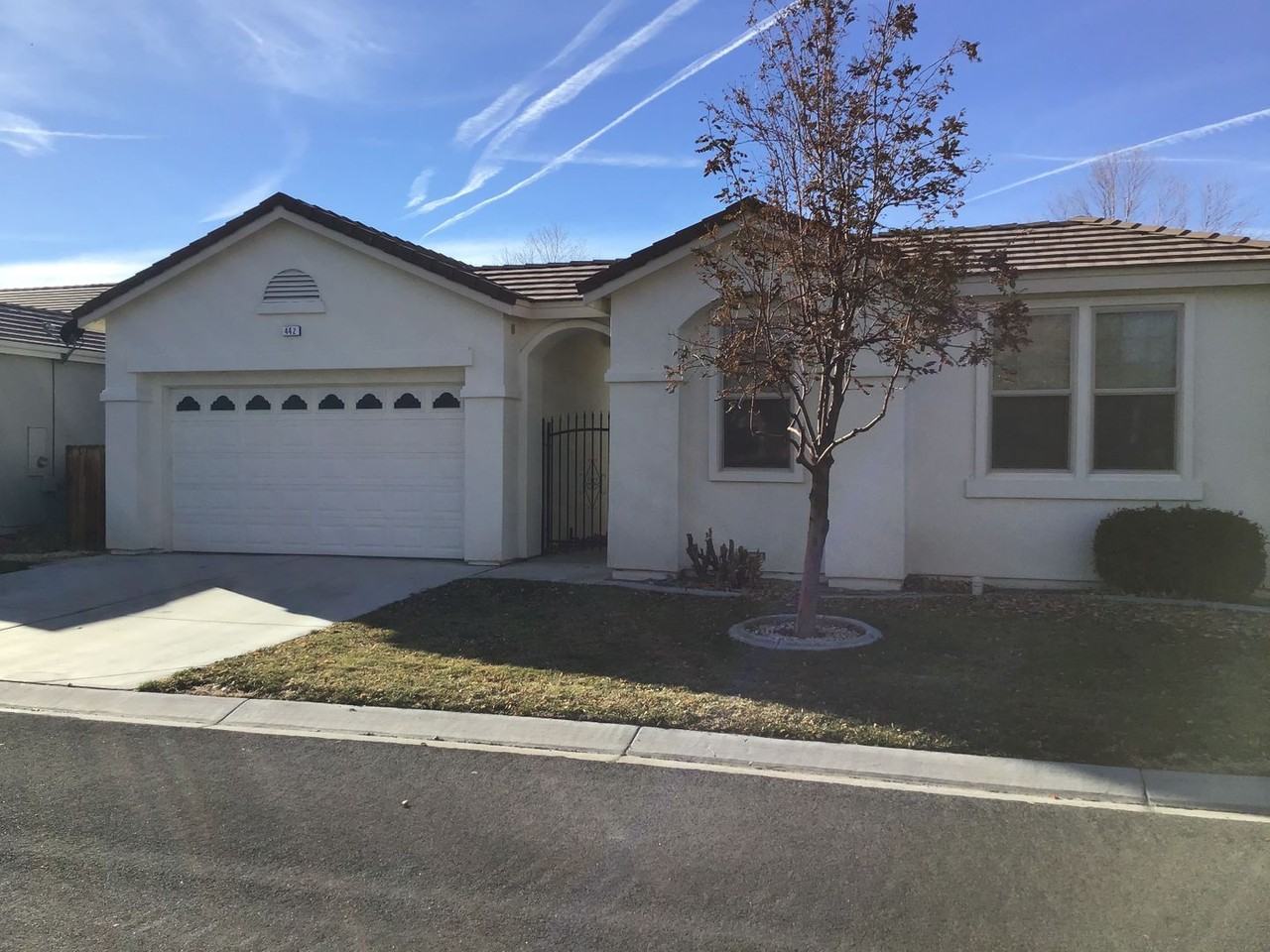 442 La Costa Cir