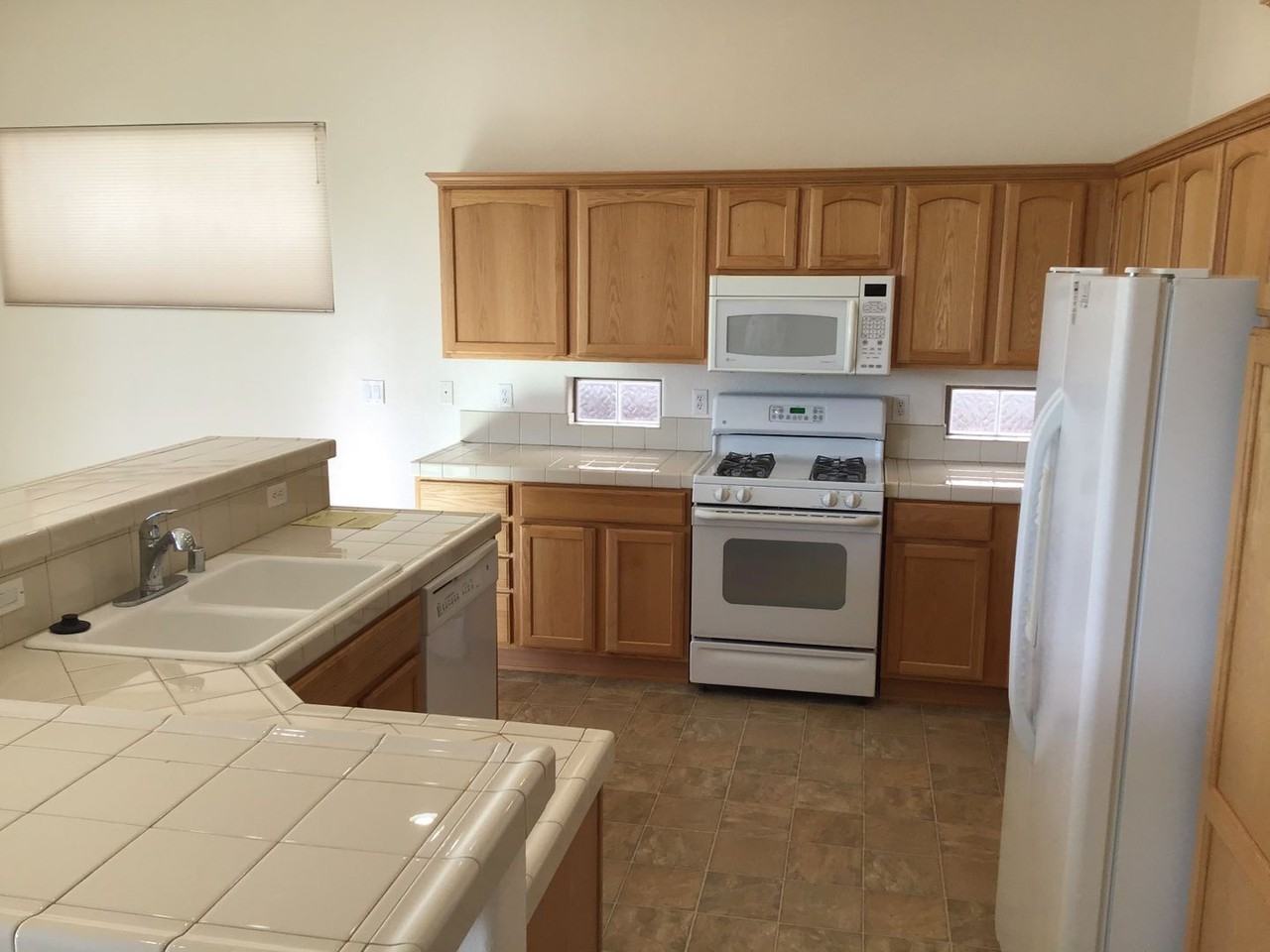442 La Costa Cir - Photo 3 of 19