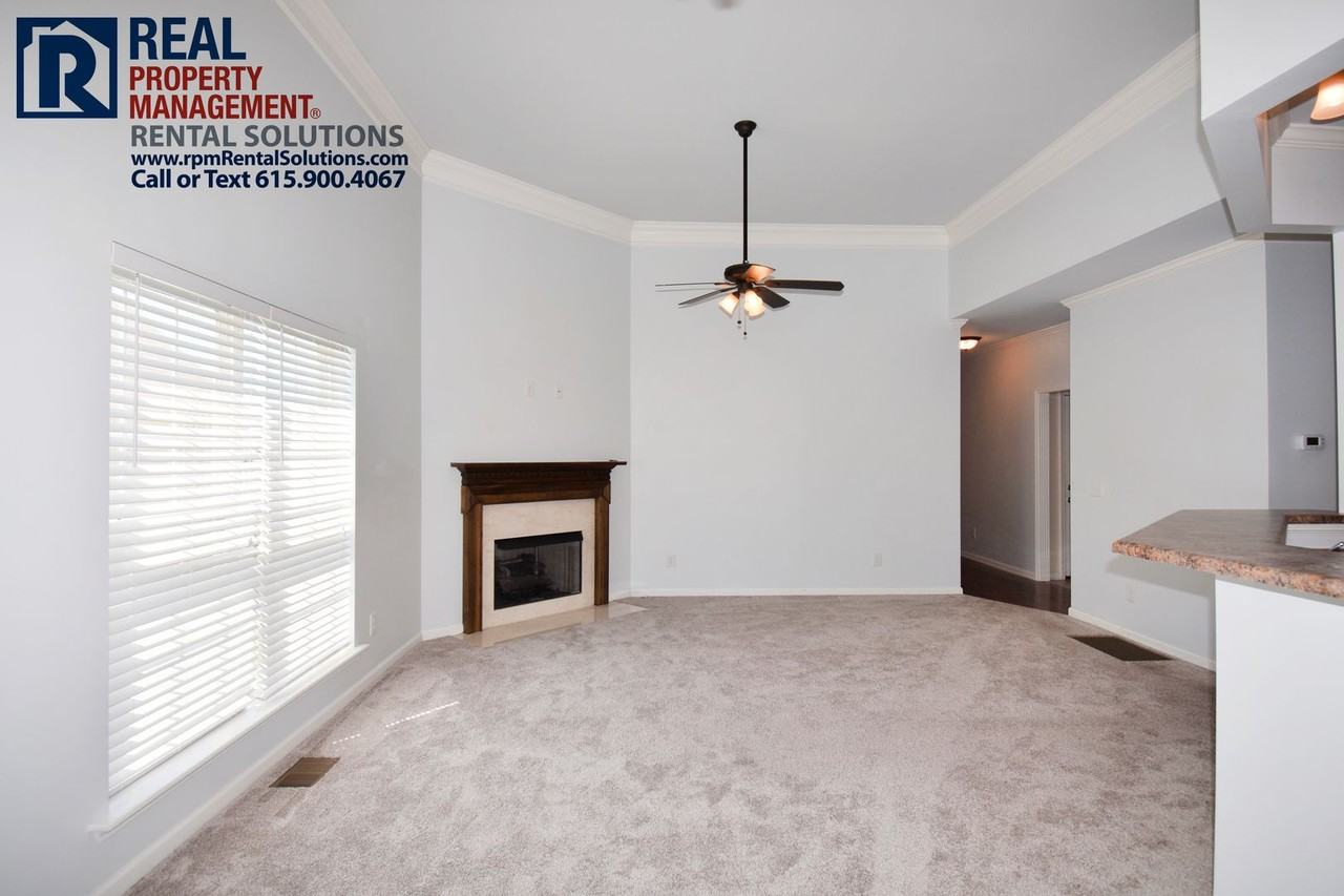 7008 Nickalus Way - Photo 3 of 29