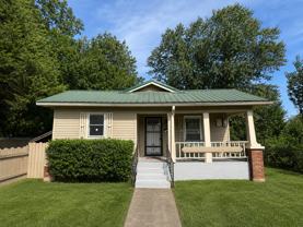 214 N Marion Ave - Photo 1 of 1