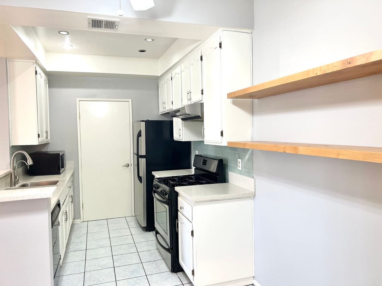 10021 Tabor St #203 - Photo 3 of 12