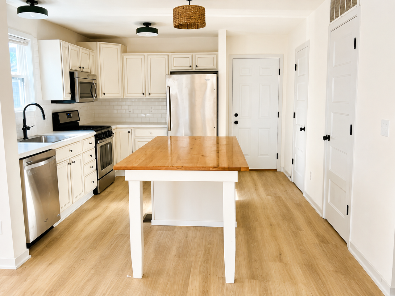 3021 W Lake Ave #NA - Photo 6 of 14
