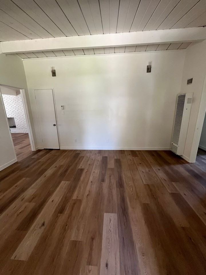 702 E Haltern St - Photo 2 of 10