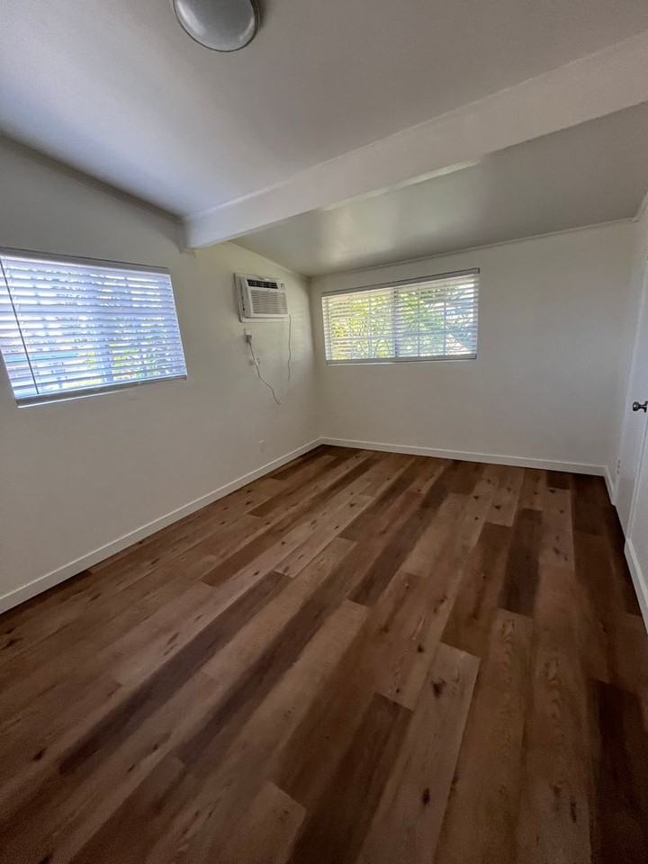 702 E Haltern St - Photo 5 of 10