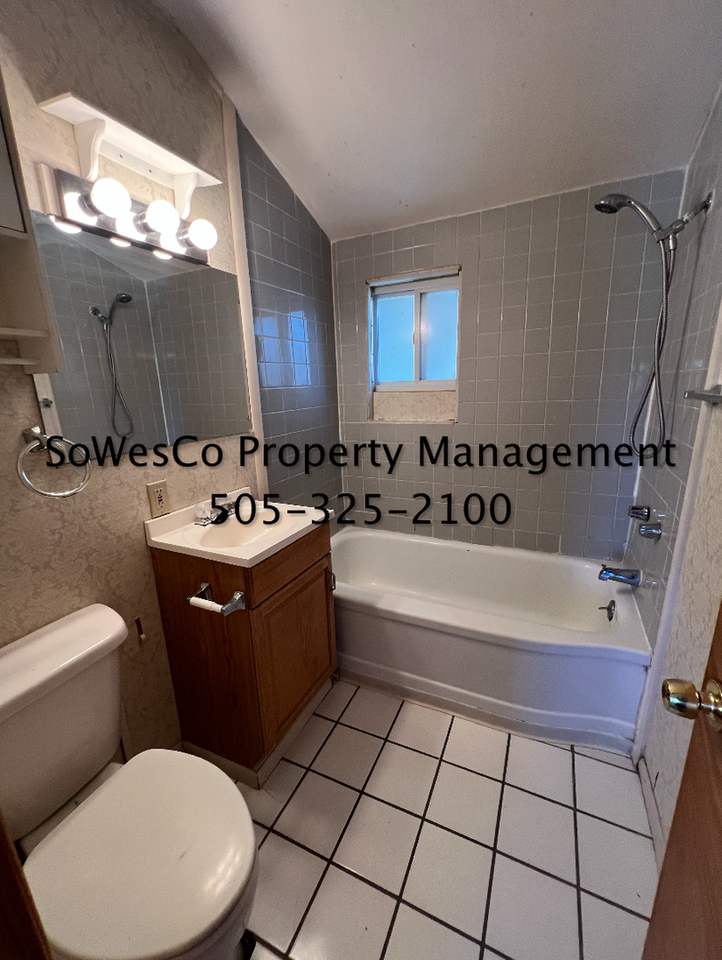 612 N Allen Ave - Photo 6 of 7