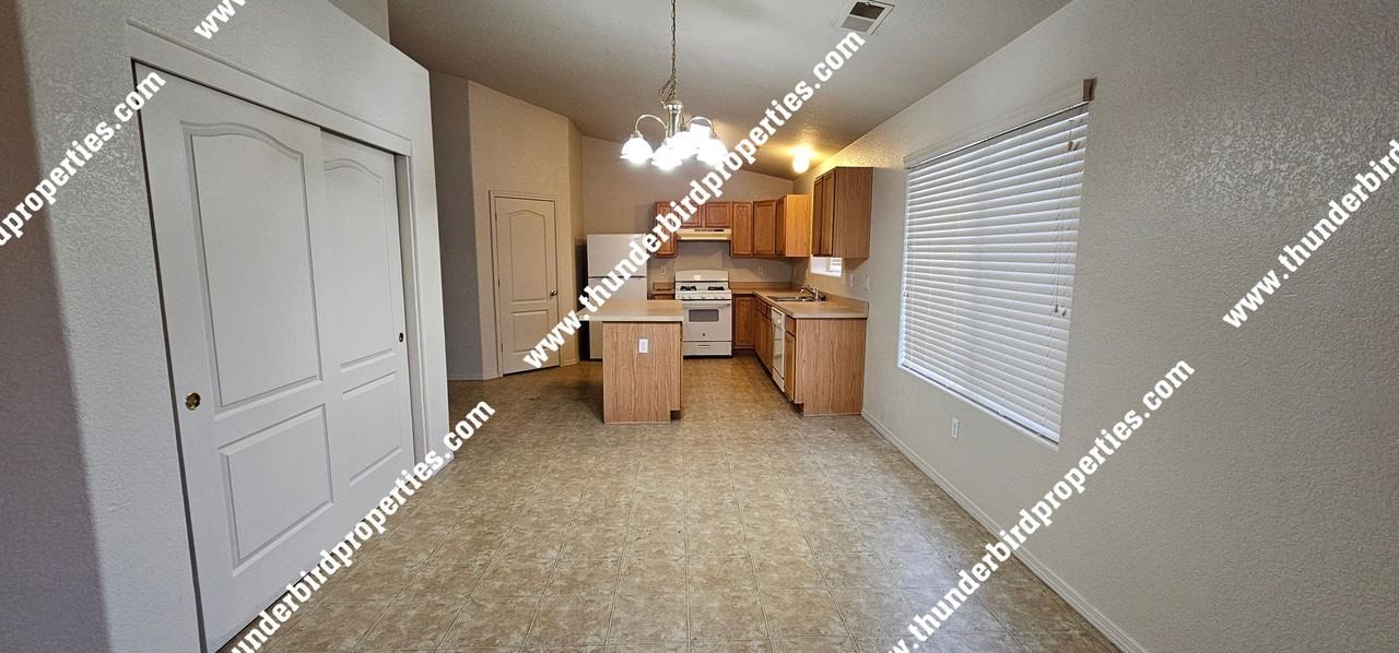 3100 Shady Spring Dr Sw - Photo 2 of 19