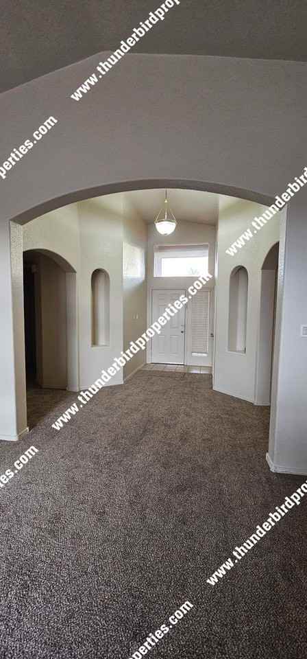 3100 Shady Spring Dr Sw - Photo 5 of 19