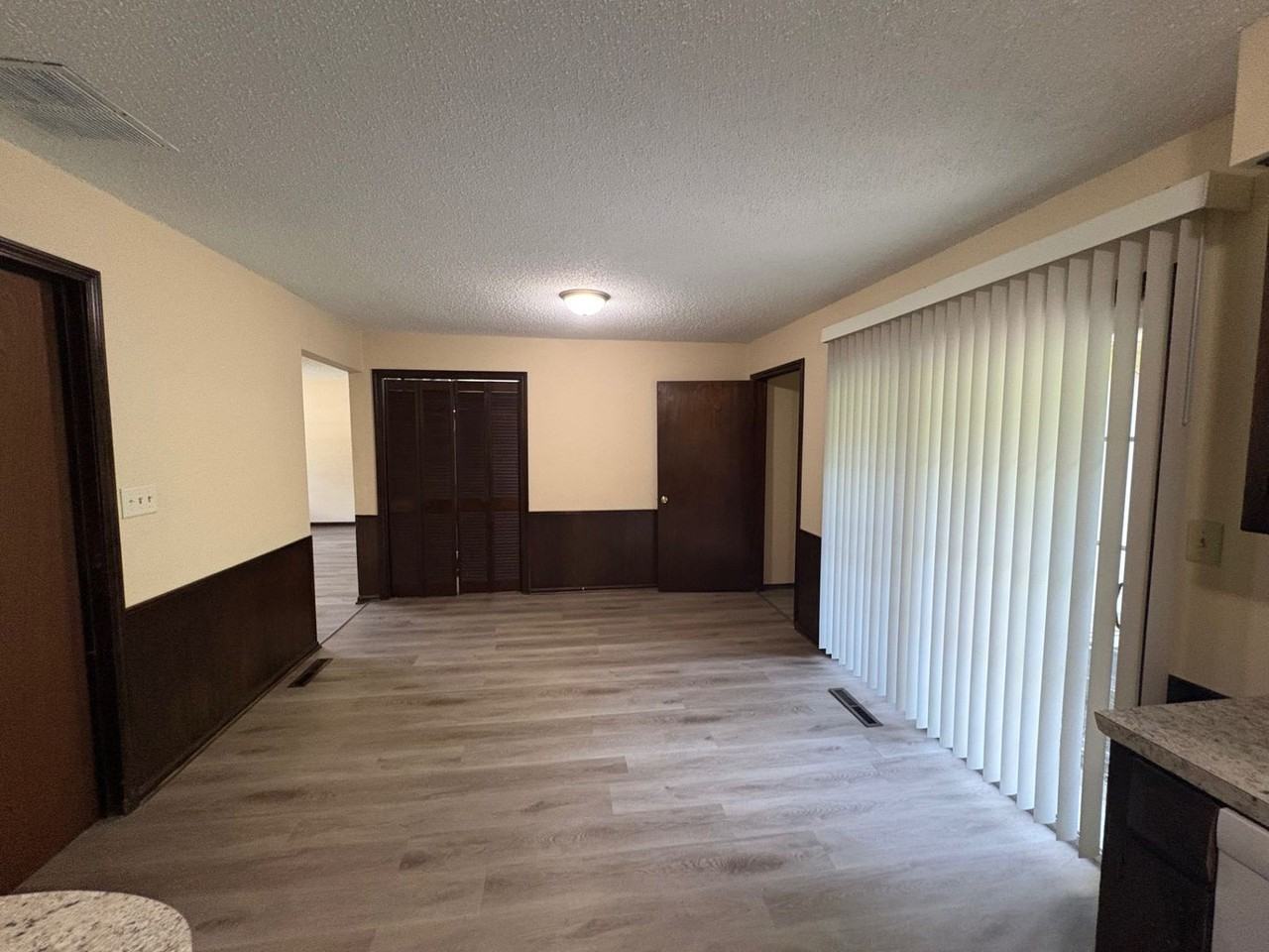1103 S Paula Ave - Photo 3 of 13