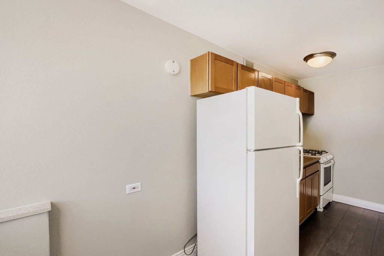 1196 N Grant St - Photo 7 of 17