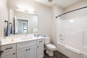 featured image of 3612 Leavenworth St