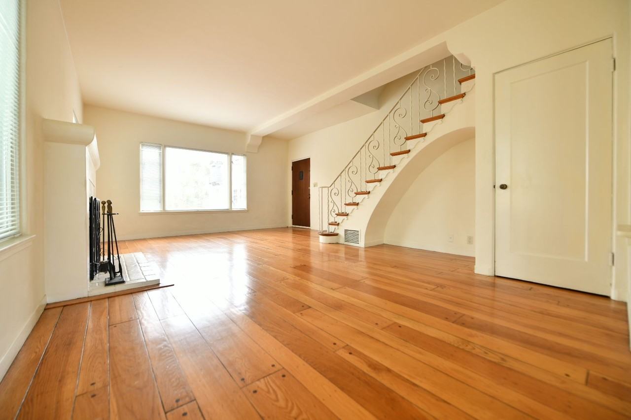 33 Excelsior Ct - Photo 5 of 28
